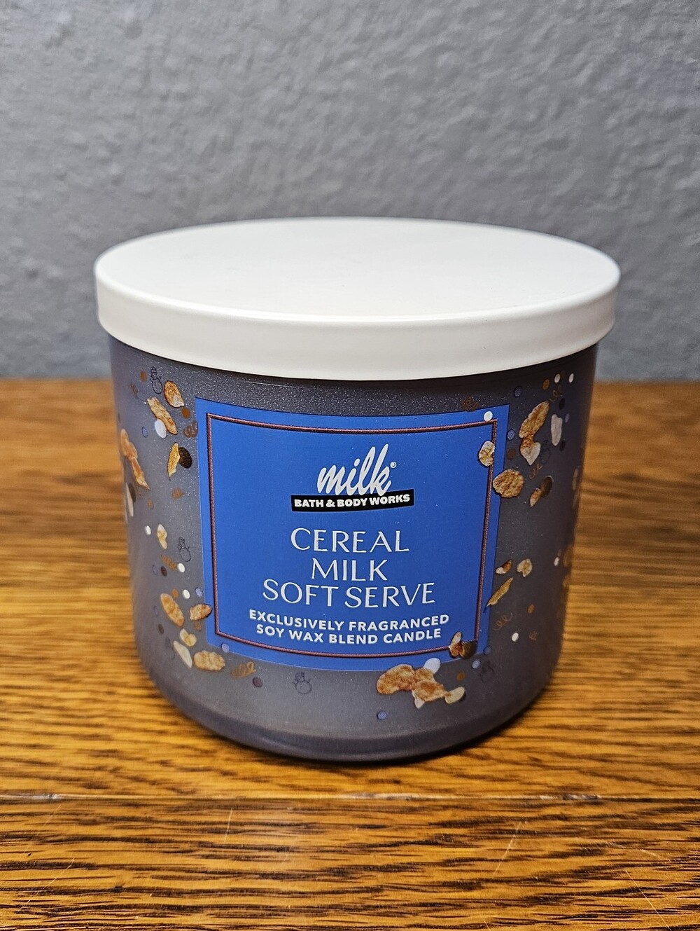 Bath & Body Works Cereal Milk Soft Serve 3-Wick Candle